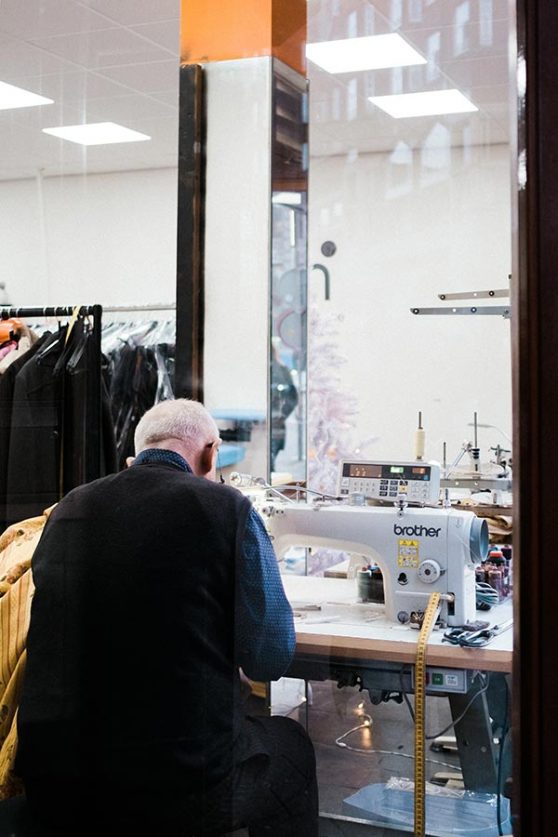 How To Become A Costume Designer The Ultimate Guide 2020 Set Etiquette